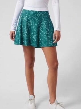 NWT Athleta Ace Printed Tennis Skort 15.5” Teal Aqua Marble-Print Sz XXS